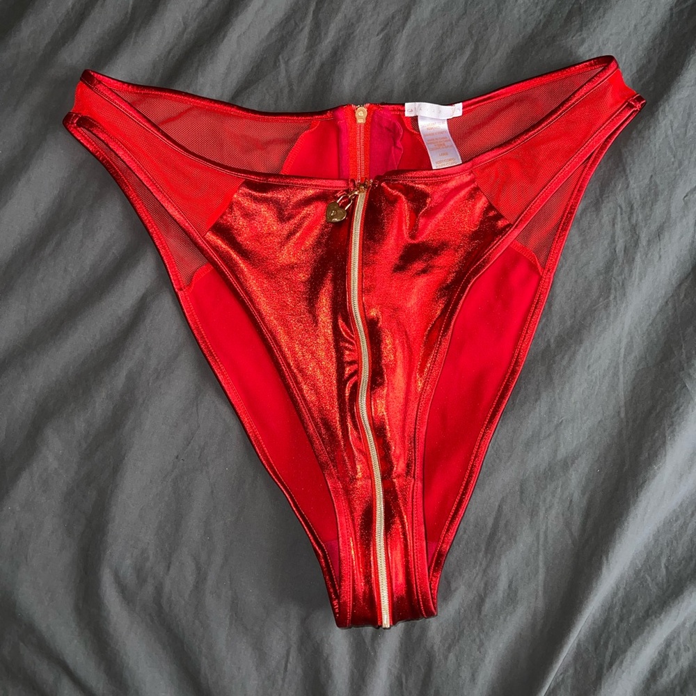 Savage X Fenty Locket Down Goji Berry Red Metallic Red Zip Bottom
